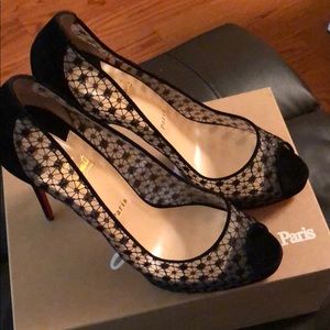 🔴SOLD🔴Christian Louboutin Very Lace size 42